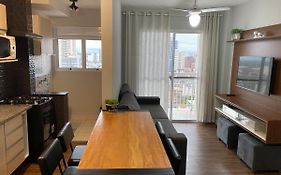 Apartamento decorado 50 metros da praia